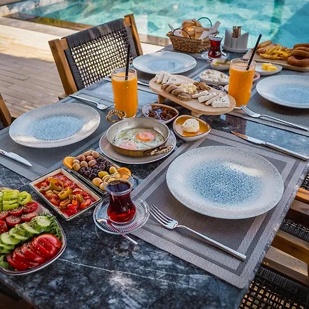 Nueans Kuecuekkoey Sefaçamlık